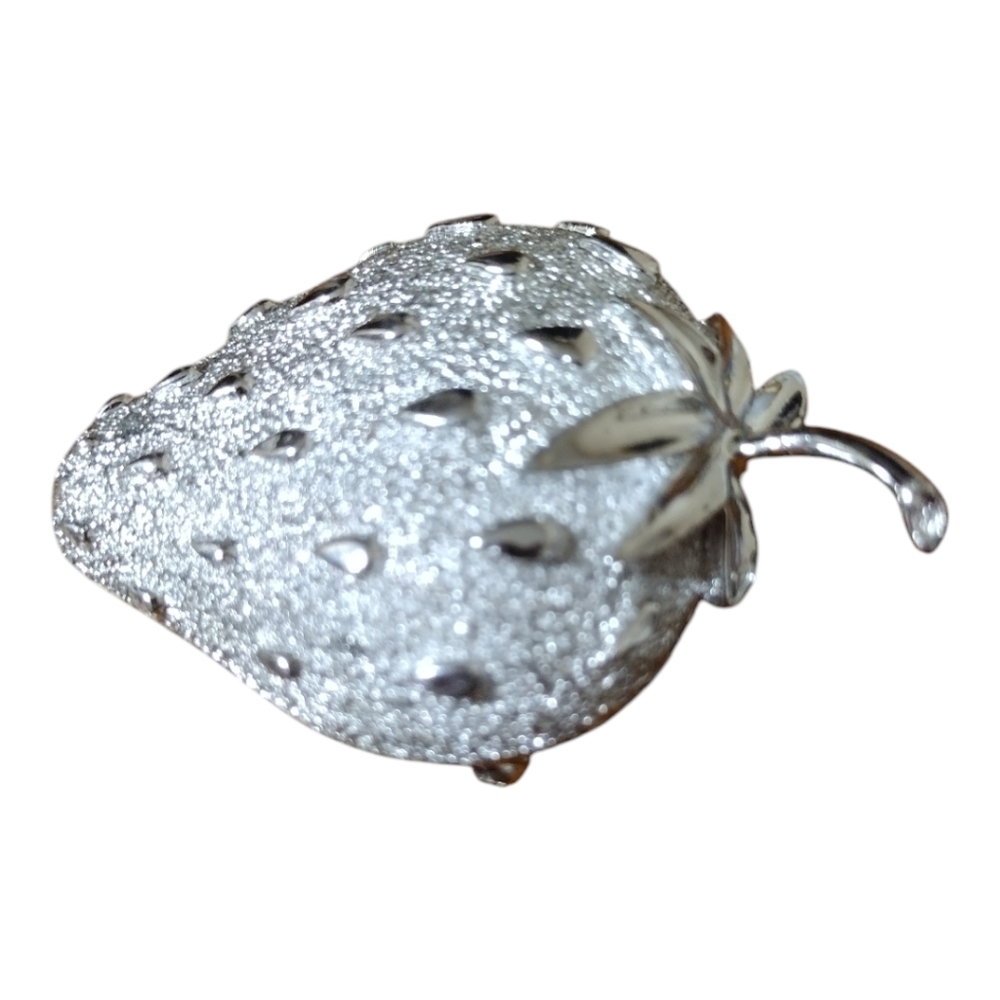 Vintage 1970's Sarah Coventry Silver Strawberry Ice Brooch Pin - Picture 4 of 7
